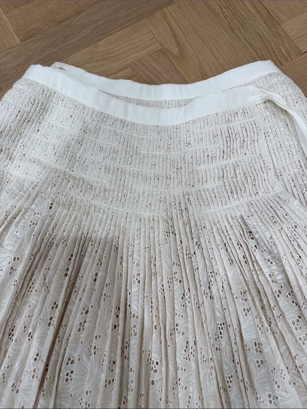 Tory Burch Cream Eyelet Circle Skirt - Picture 4 of 5
